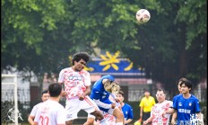 九游娱乐官方登录入口-足球联赛擂台上，实力对决令人期待