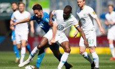 九游娱乐网址-沃尔夫斯堡客场大胜沙尔克，德甲榜首之争再添悬念的简单介绍