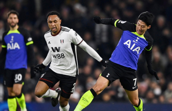 热刺下半场逆转获胜，客场击败富勒姆