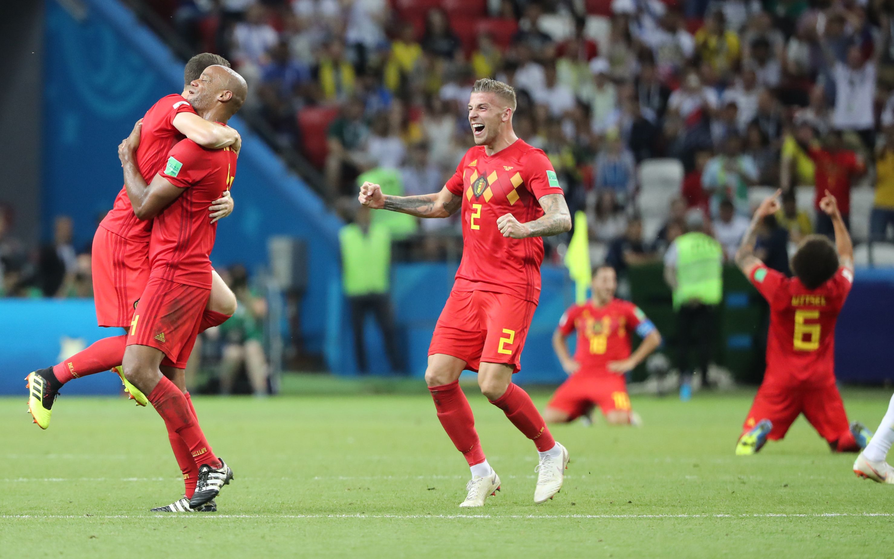 关于比利时战胜希腊，小组竞争进入白热化的信息