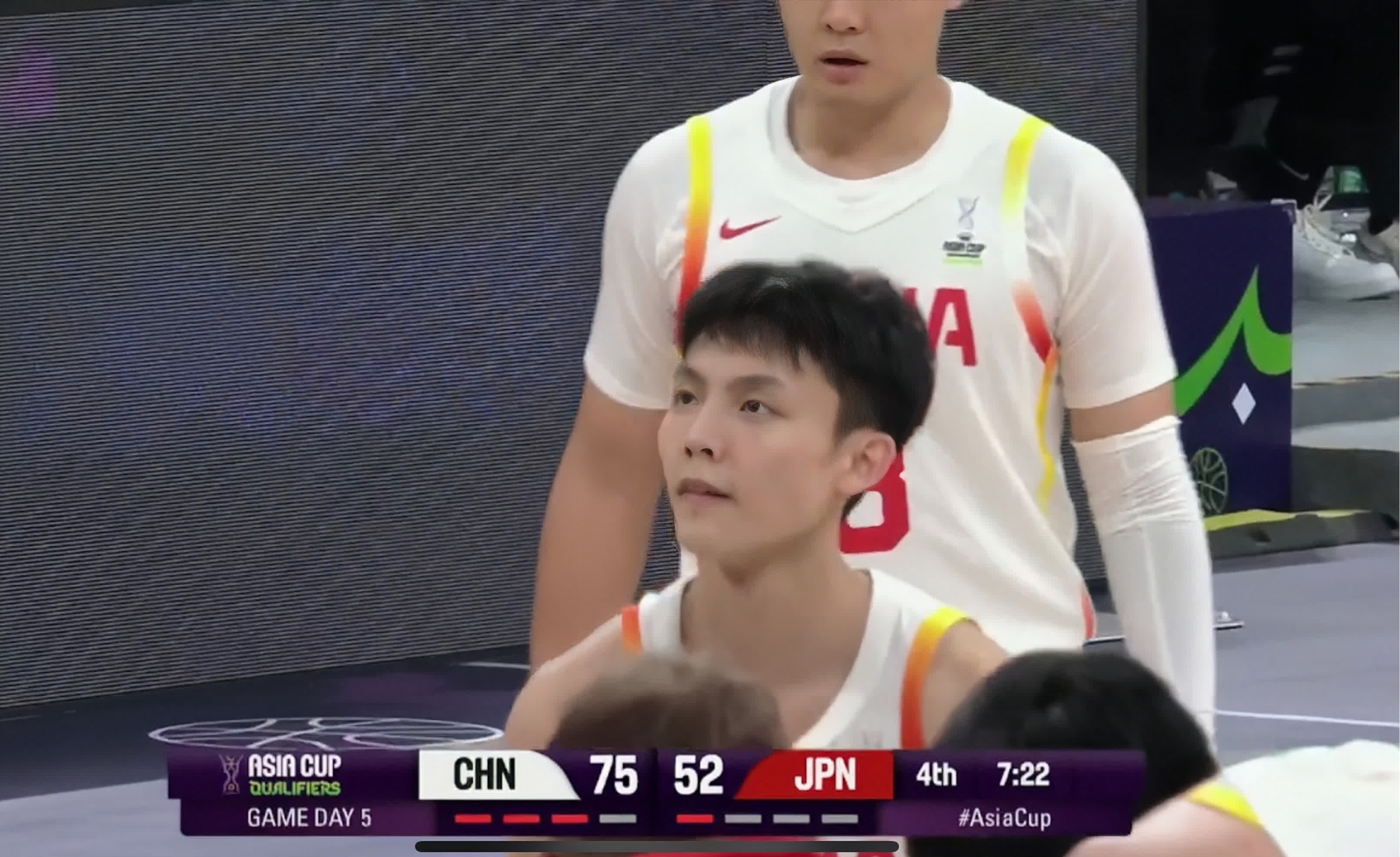 福建男篮在控制比赛中获胜，成功晋级