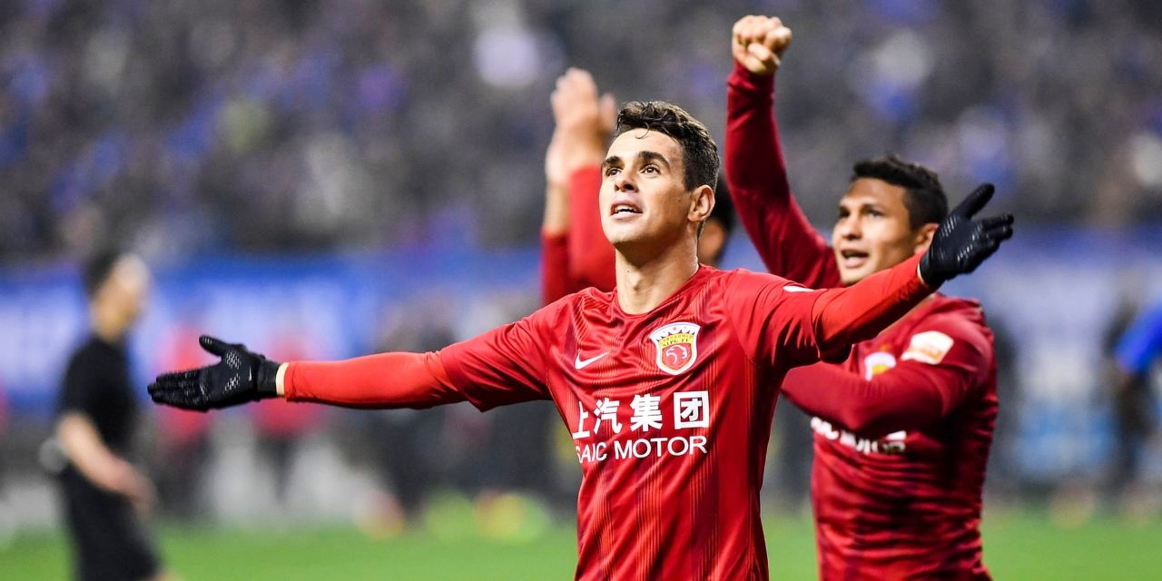 包含亚洲冠军联赛：上海上港横扫对手，一鼓作气晋级八强的词条