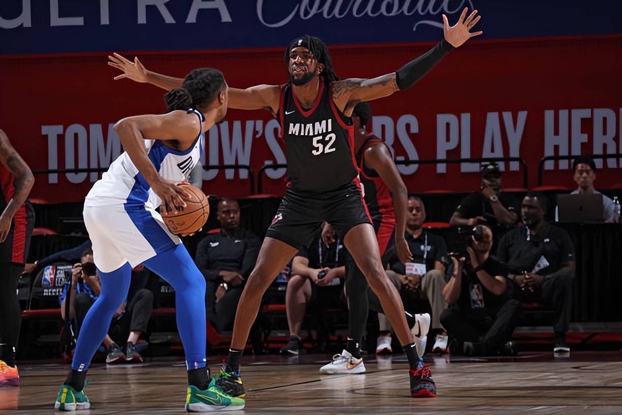 热火队再次加强内线，球队战术更加多样的简单介绍