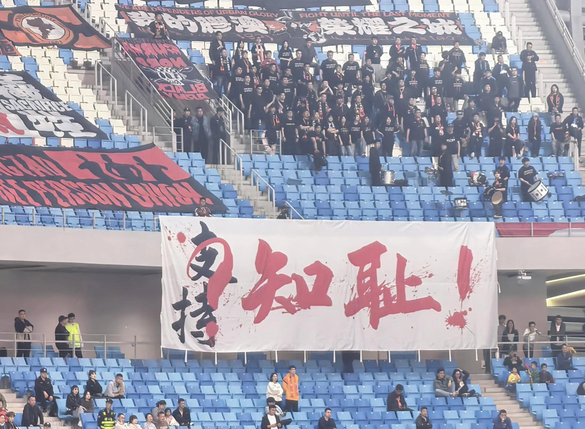 风雨飘摇！中超胜局交错，攻防争锋