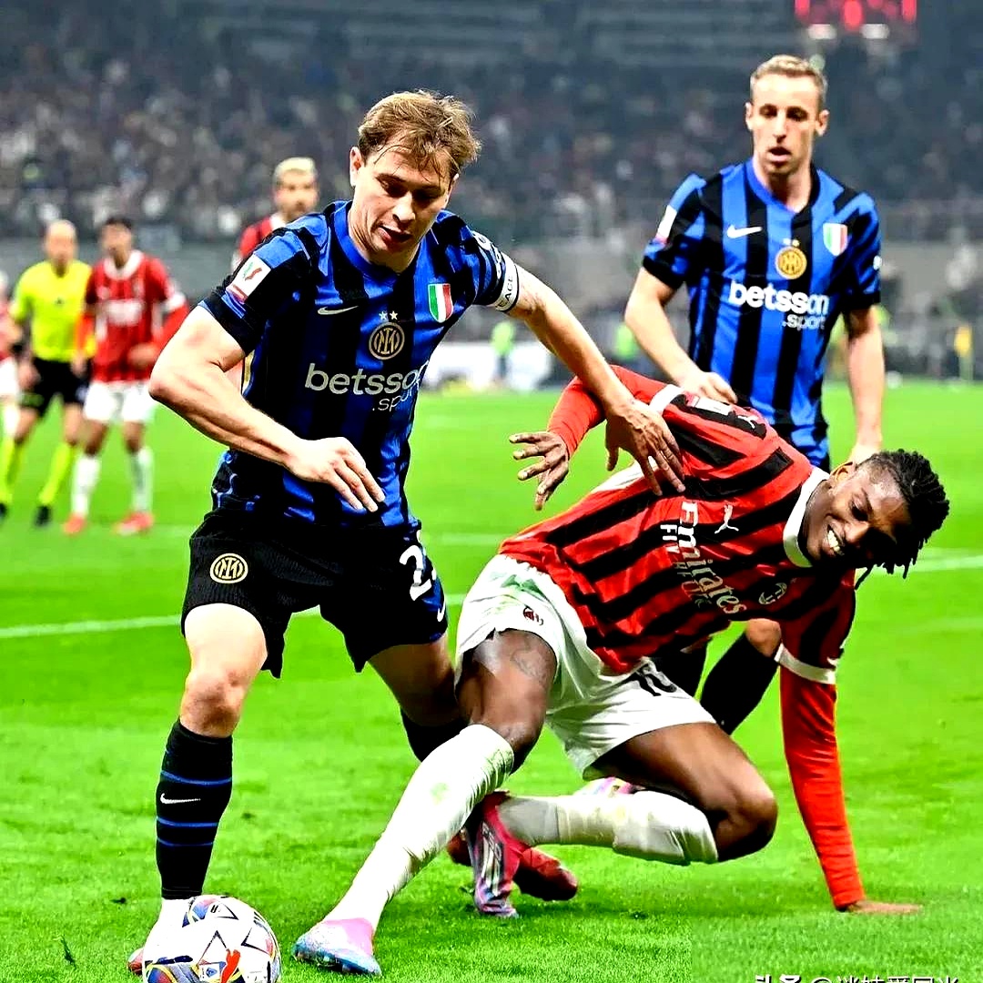 包含AC米兰战术灵活多变，连胜在望的词条