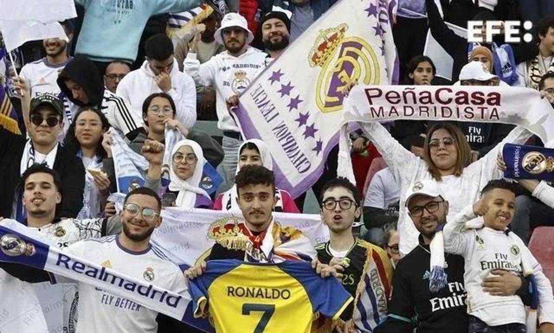 欧洲篮球赛事引发球迷热情支持