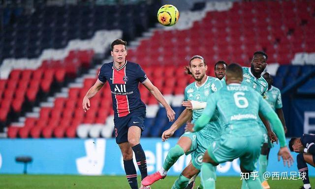 包含巴黎客场大胜图卢兹，全取三分稳坐次席的词条
