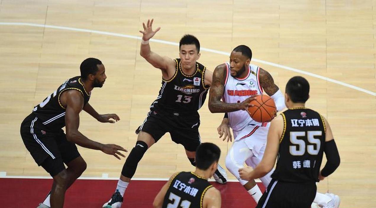 男篮职业联赛中队伍的默契配合实力