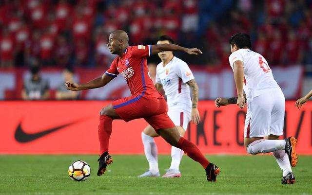 西班牙强队遭遇连败，主帅遇压力加大的简单介绍