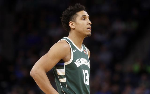 老鹰新秀表现出色获得最佳新秀候选资格的简单介绍