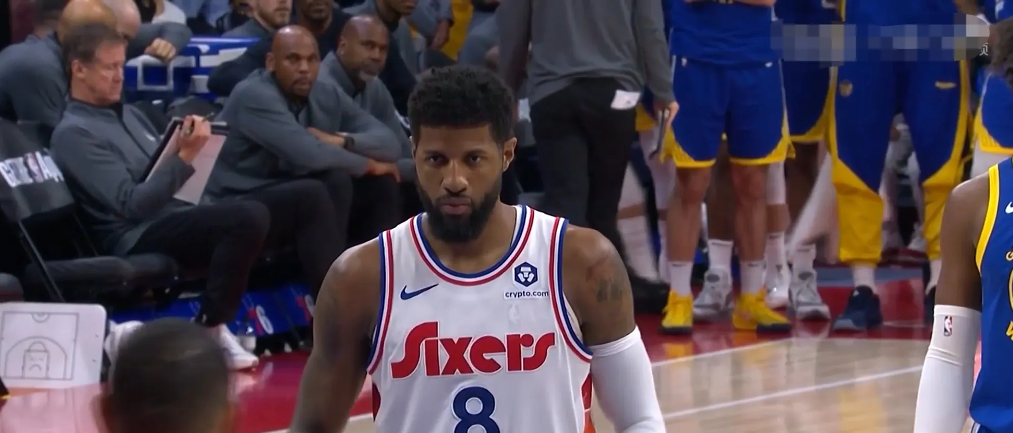 包含火箭胜国王，保罗乔治各得28分的词条